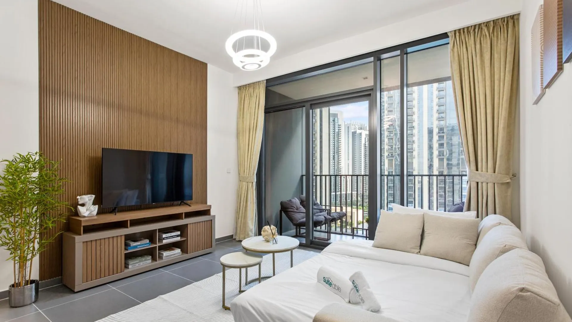 Stunning 1Bdr With Resort Style In Creek Harbour Dubaj Apartman